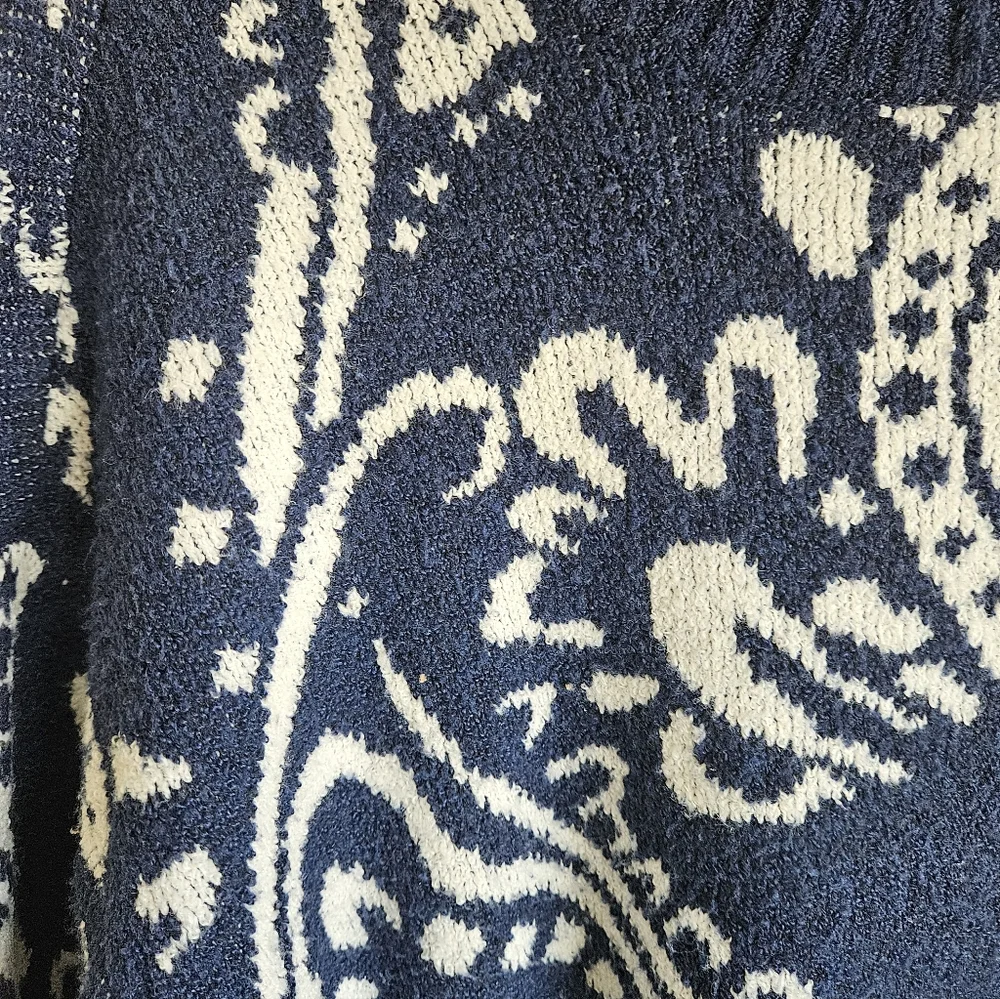 St. John Navy and White Turtleneck Sweater PXL
